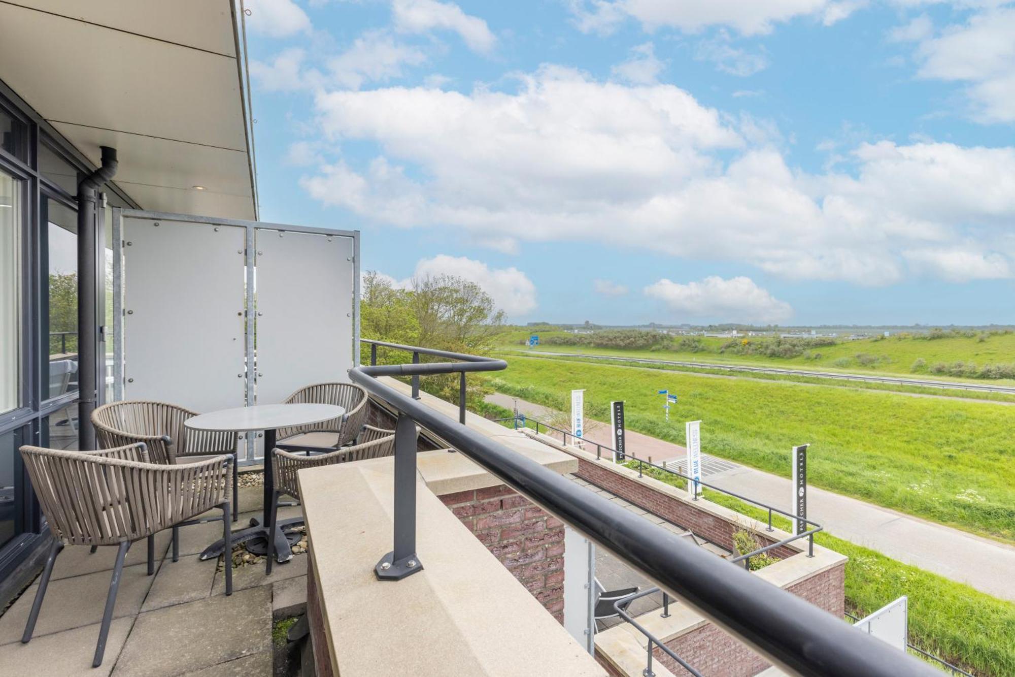 Fletcher Wellness-hotel Kamperduinen Hotel 4*